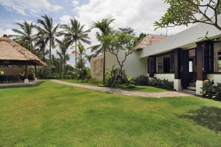 Villa Amrita Ubud Extérieur photo